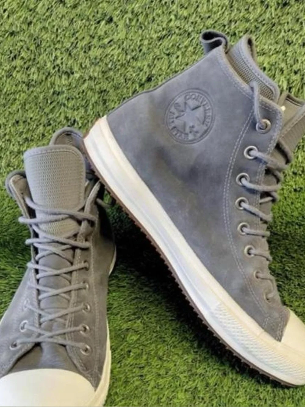 Converse Men's High Top Sneakers in Slate Gray Size 8.5